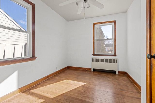 648 ROOSEVELT STREET, Neenah, WI 54956