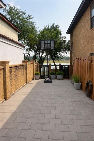 406 Rio Grande Drive, Mission, TX 78572