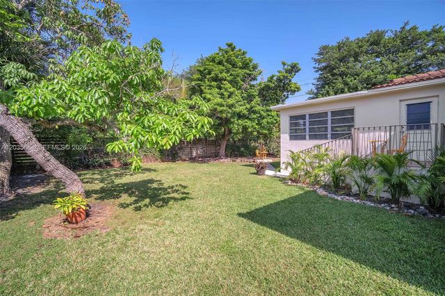 2420 SW 21st Ave, Miami, FL 33145