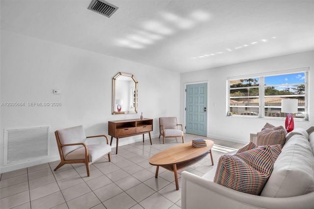 2420 SW 21st Ave, Miami, FL 33145