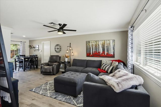 5204 Chicago Ave, Fair Oaks, CA 95628