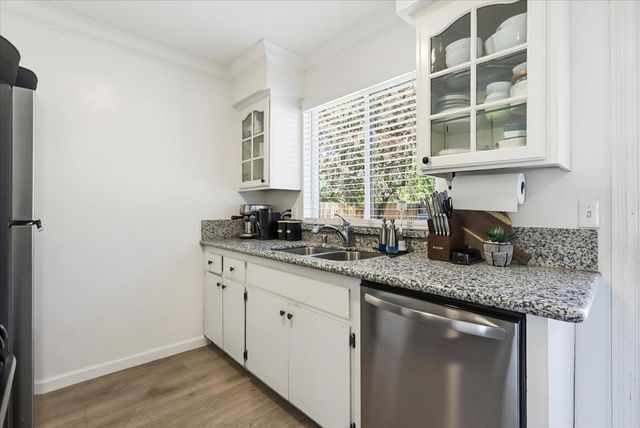 5204 Chicago Ave, Fair Oaks, CA 95628