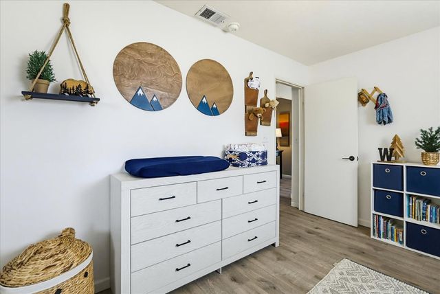 5204 Chicago Ave, Fair Oaks, CA 95628