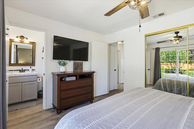 5204 Chicago Ave, Fair Oaks, CA 95628