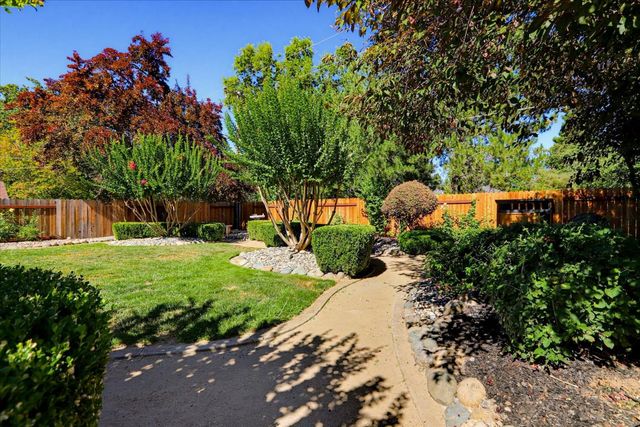 5204 Chicago Ave, Fair Oaks, CA 95628