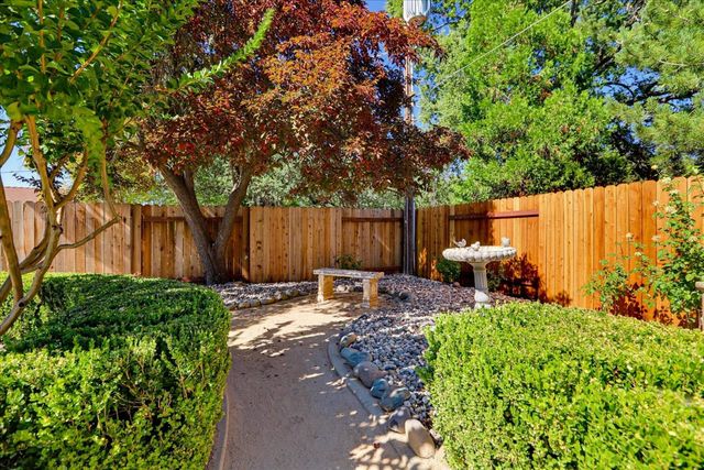 5204 Chicago Ave, Fair Oaks, CA 95628