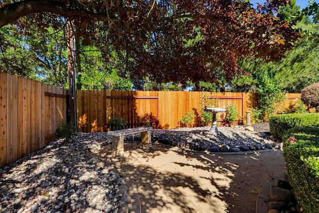 5204 Chicago Ave, Fair Oaks, CA 95628