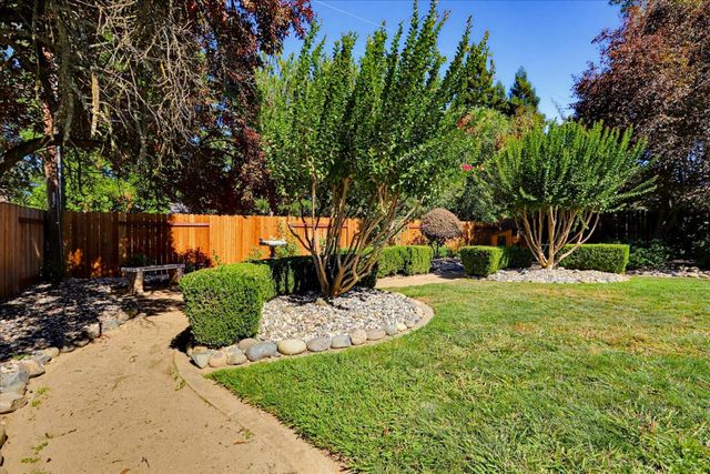 5204 Chicago Ave, Fair Oaks, CA 95628