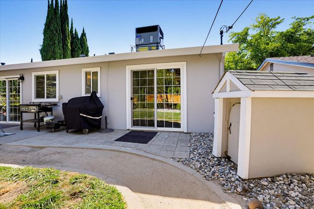5204 Chicago Ave, Fair Oaks, CA 95628