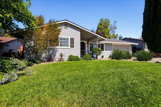 5204 Chicago Ave, Fair Oaks, CA 95628