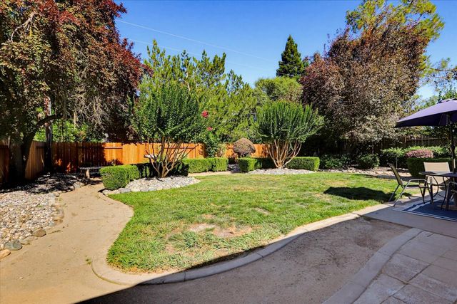 5204 Chicago Ave, Fair Oaks, CA 95628