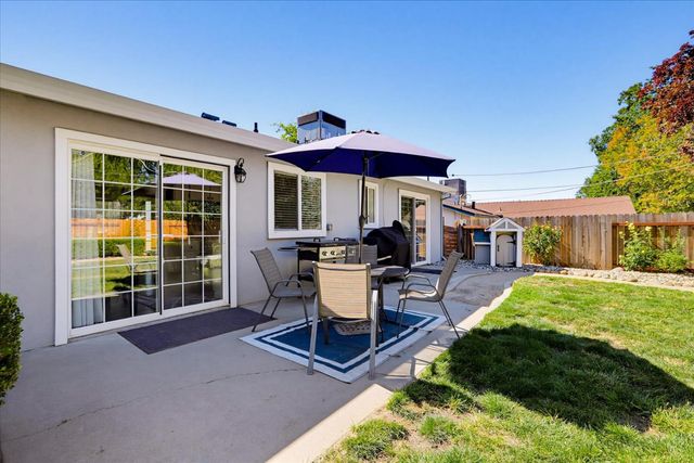 5204 Chicago Ave, Fair Oaks, CA 95628