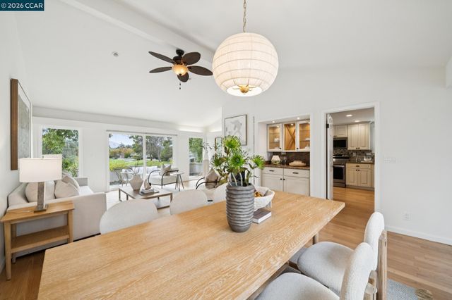 511 Rolling Hills Ln, Danville, CA 94526