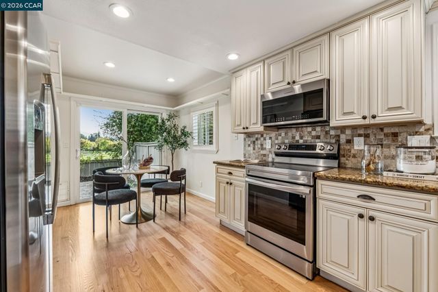 511 Rolling Hills Ln, Danville, CA 94526
