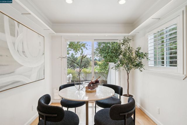 511 Rolling Hills Ln, Danville, CA 94526