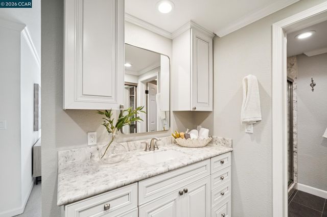 511 Rolling Hills Ln, Danville, CA 94526
