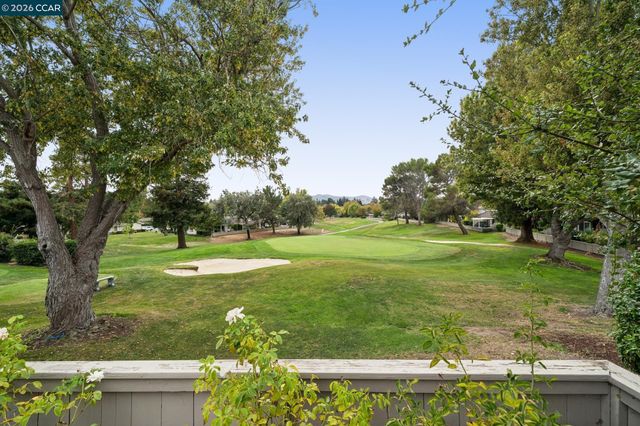 511 Rolling Hills Ln, Danville, CA 94526