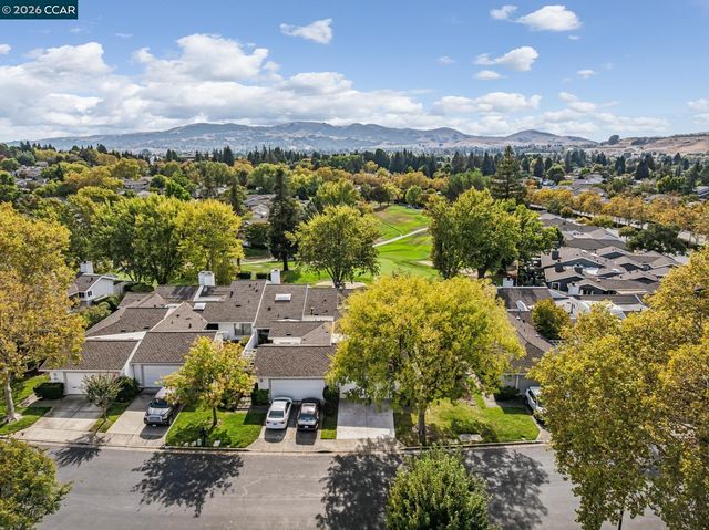 511 Rolling Hills Ln, Danville, CA 94526