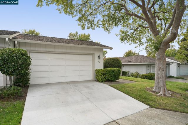 511 Rolling Hills Ln, Danville, CA 94526