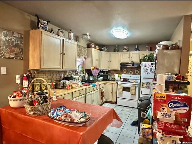 3406 REFORMA DR, San Antonio, TX 78211