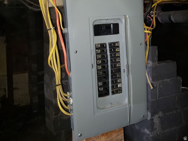 5931 N 550 E, Kenilworth, UT 84529