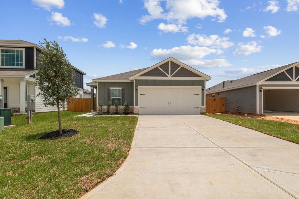440 Lone Rider Drive, Katy, TX 77493