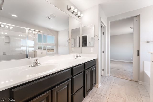 8318 Timberline Grove Avenue, Las Vegas, NV 89113