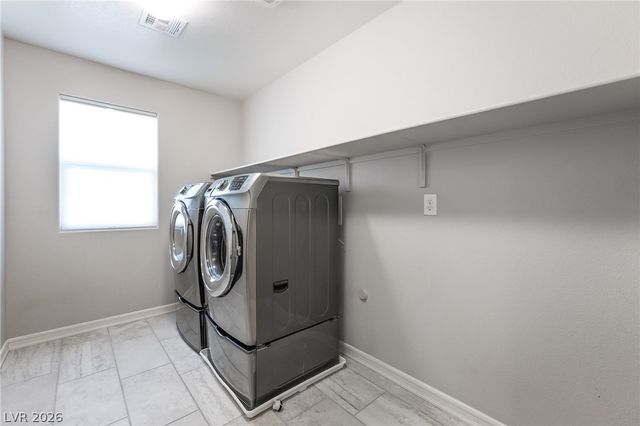 8318 Timberline Grove Avenue, Las Vegas, NV 89113