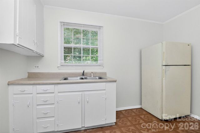 1813 Lasalle Street, Charlotte, NC 28216