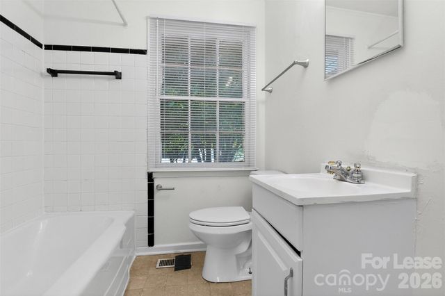 1813 Lasalle Street, Charlotte, NC 28216