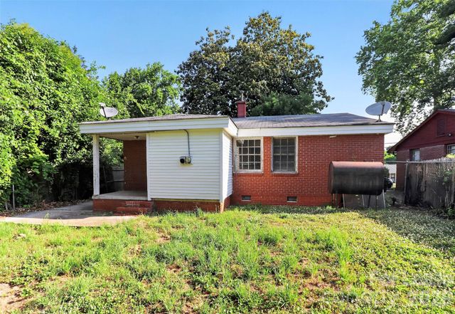 1813 Lasalle Street, Charlotte, NC 28216