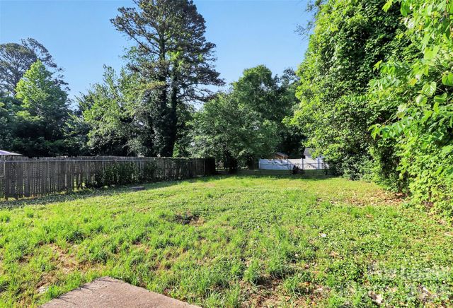 1813 Lasalle Street, Charlotte, NC 28216