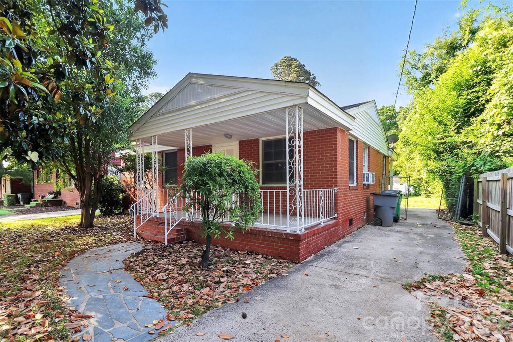 1813 Lasalle Street, Charlotte, NC 28216