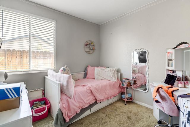 8427 Serio Way, Elk Grove, CA 98758
