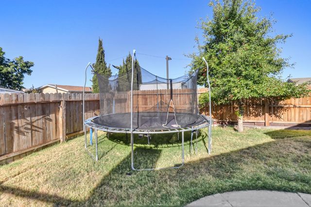 8427 Serio Way, Elk Grove, CA 98758