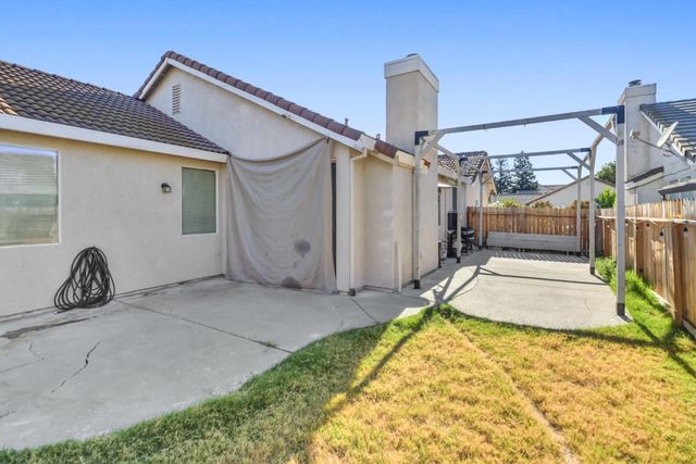 8427 Serio Way, Elk Grove, CA 98758