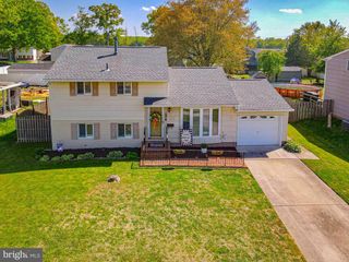 29 BARCLAY DR, Pennsville, NJ 08070