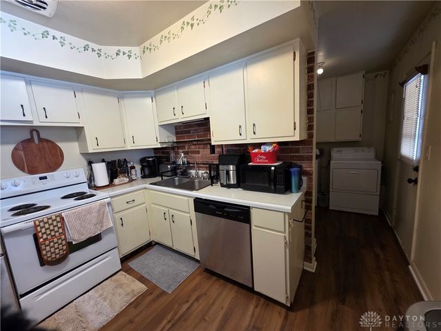 7720 Graceland Street, Dayton, OH 45459