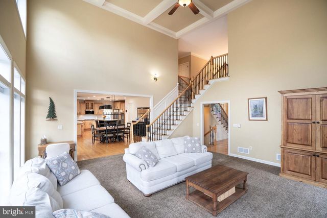 125 HOLLY RIDGE DR, State College, PA 16801