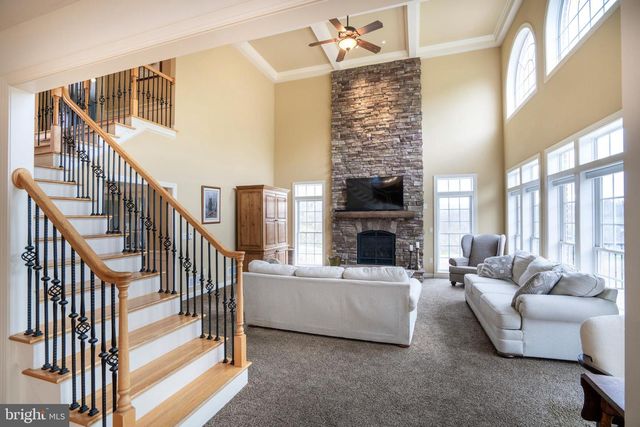 125 HOLLY RIDGE DR, State College, PA 16801