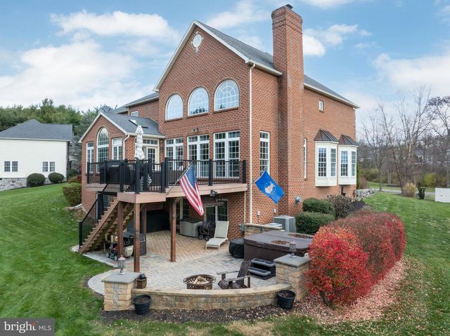 125 HOLLY RIDGE DR, State College, PA 16801