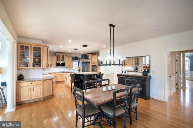 125 HOLLY RIDGE DR, State College, PA 16801