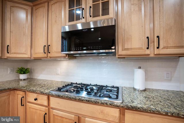 125 HOLLY RIDGE DR, State College, PA 16801