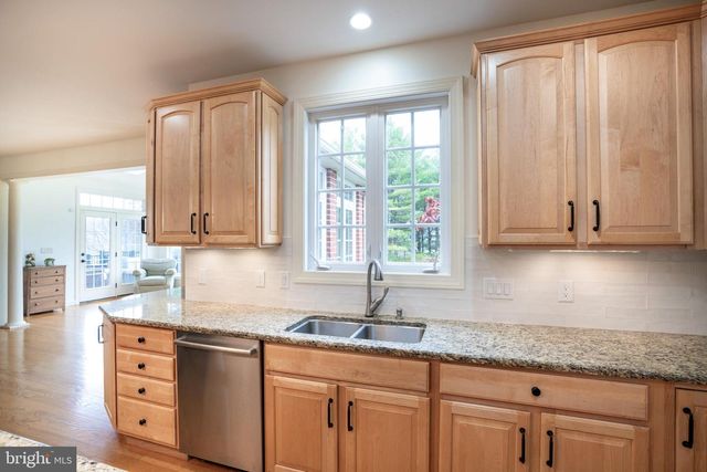 125 HOLLY RIDGE DR, State College, PA 16801