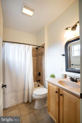 125 HOLLY RIDGE DR, State College, PA 16801