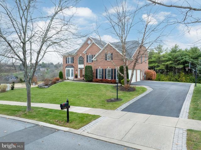 125 HOLLY RIDGE DR, State College, PA 16801