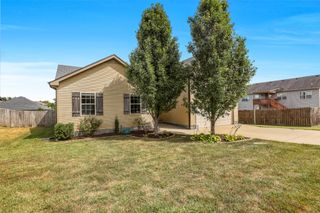 1151 Freedom Dr, Clarksville, TN 37042