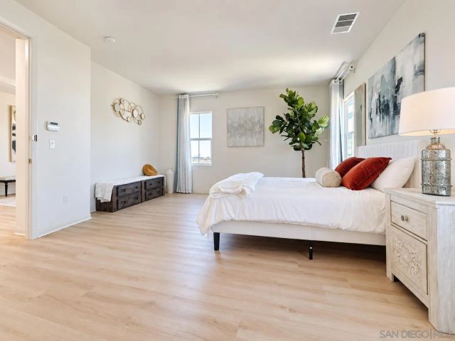 12749 Via Las Lenas, San Diego, CA 92129