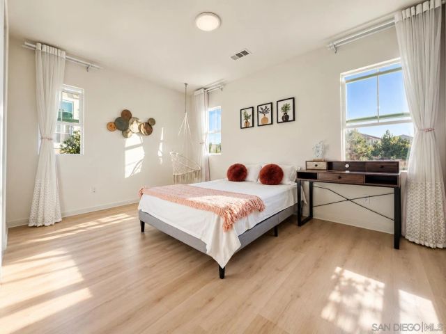 12749 Via Las Lenas, San Diego, CA 92129
