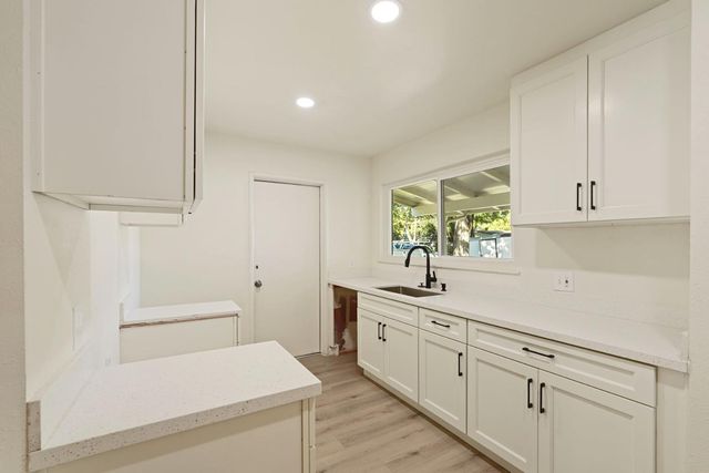 2306 W Swain Rd, Stockton, CA 95207